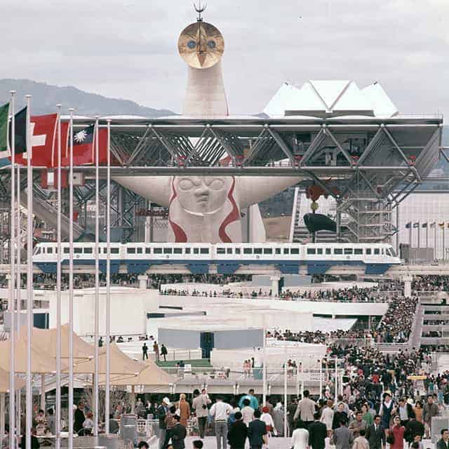 Der "Tower of the Sun" während der Expo '70 im Jahr 1970.