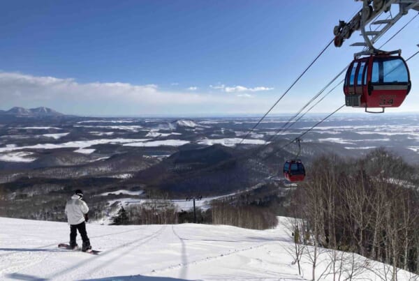 Funivia e pista da sci in Hokkaido