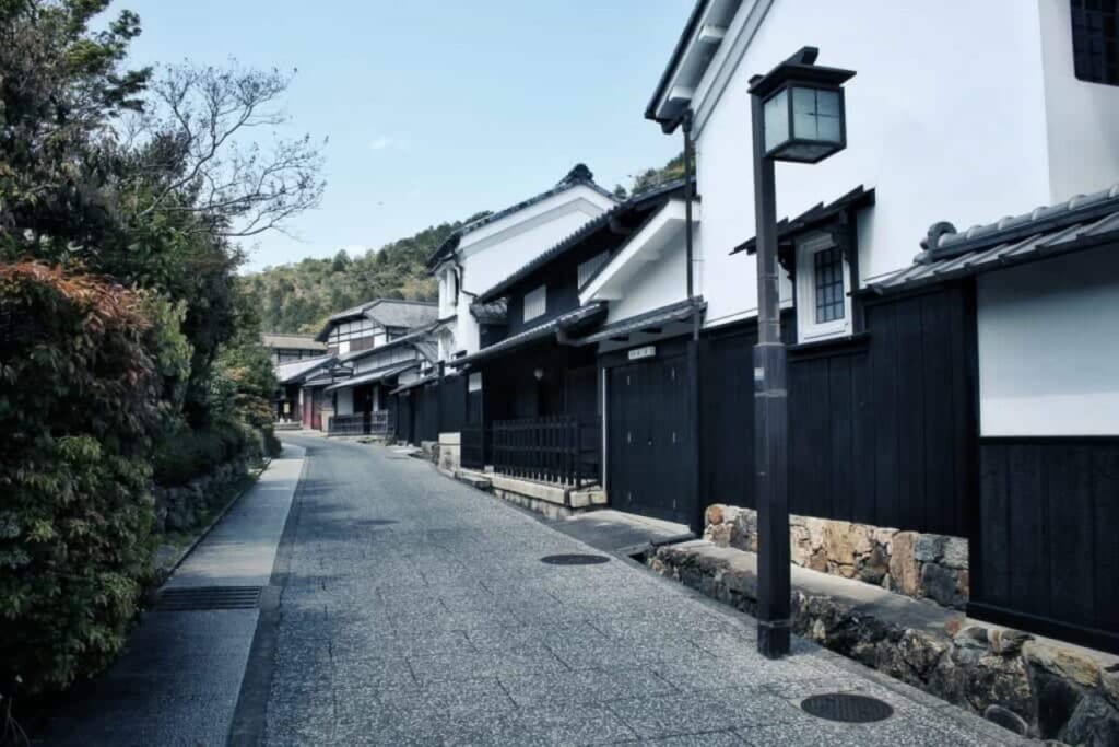 Case tradizionali giapponesi lungo la Strada Conservata di Saga Toriimoto