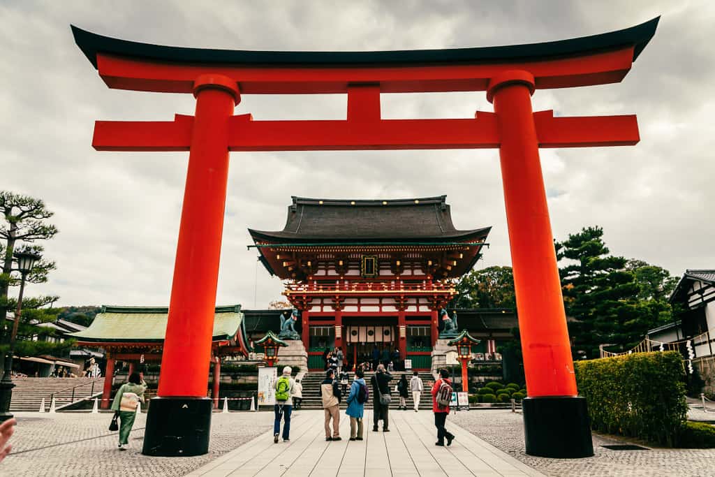 Il portale Romon al Fushimi Inari Taisha